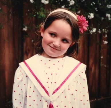 Chloe Fineman during her childhood days